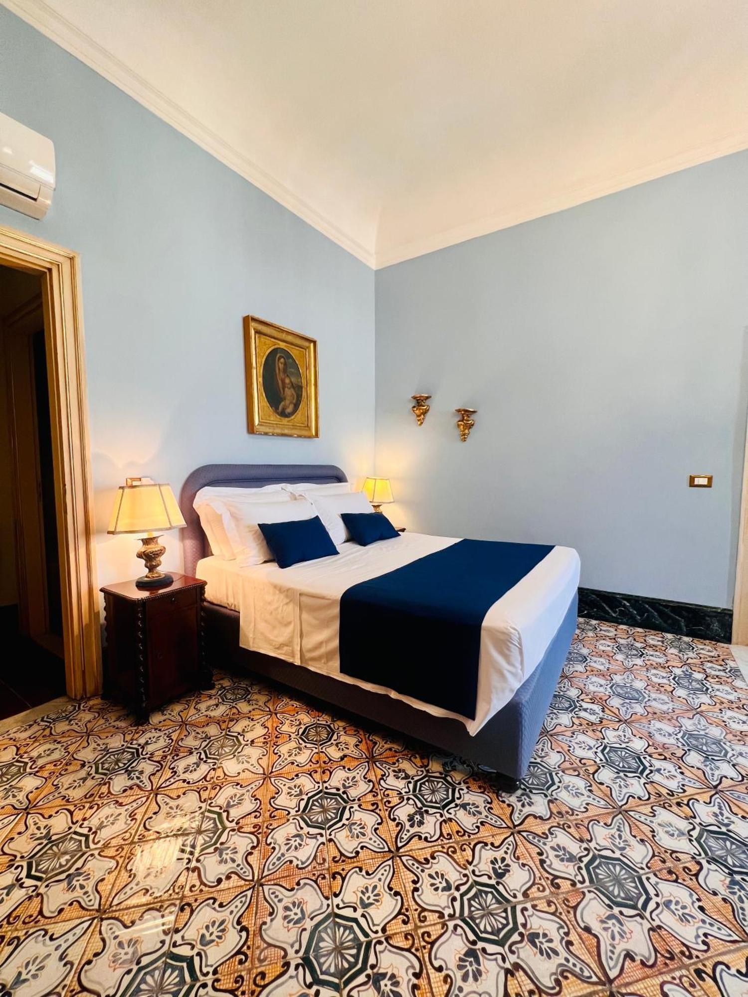 Donna Guia Suite Палермо Екстер'єр фото